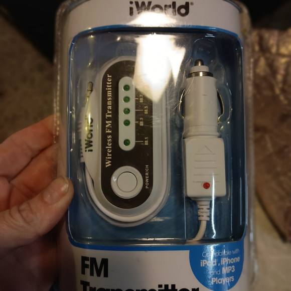 New on box fm  transmmiter - Picture 3 of 4